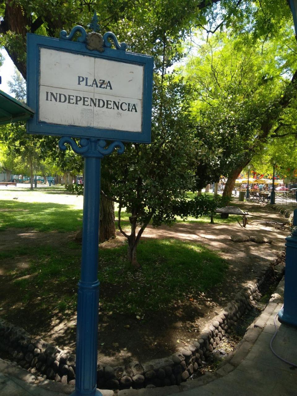 Apartamento Plaza Independencia Mendoza Exterior foto