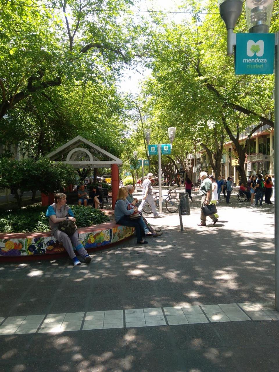 Apartamento Plaza Independencia Mendoza Exterior foto